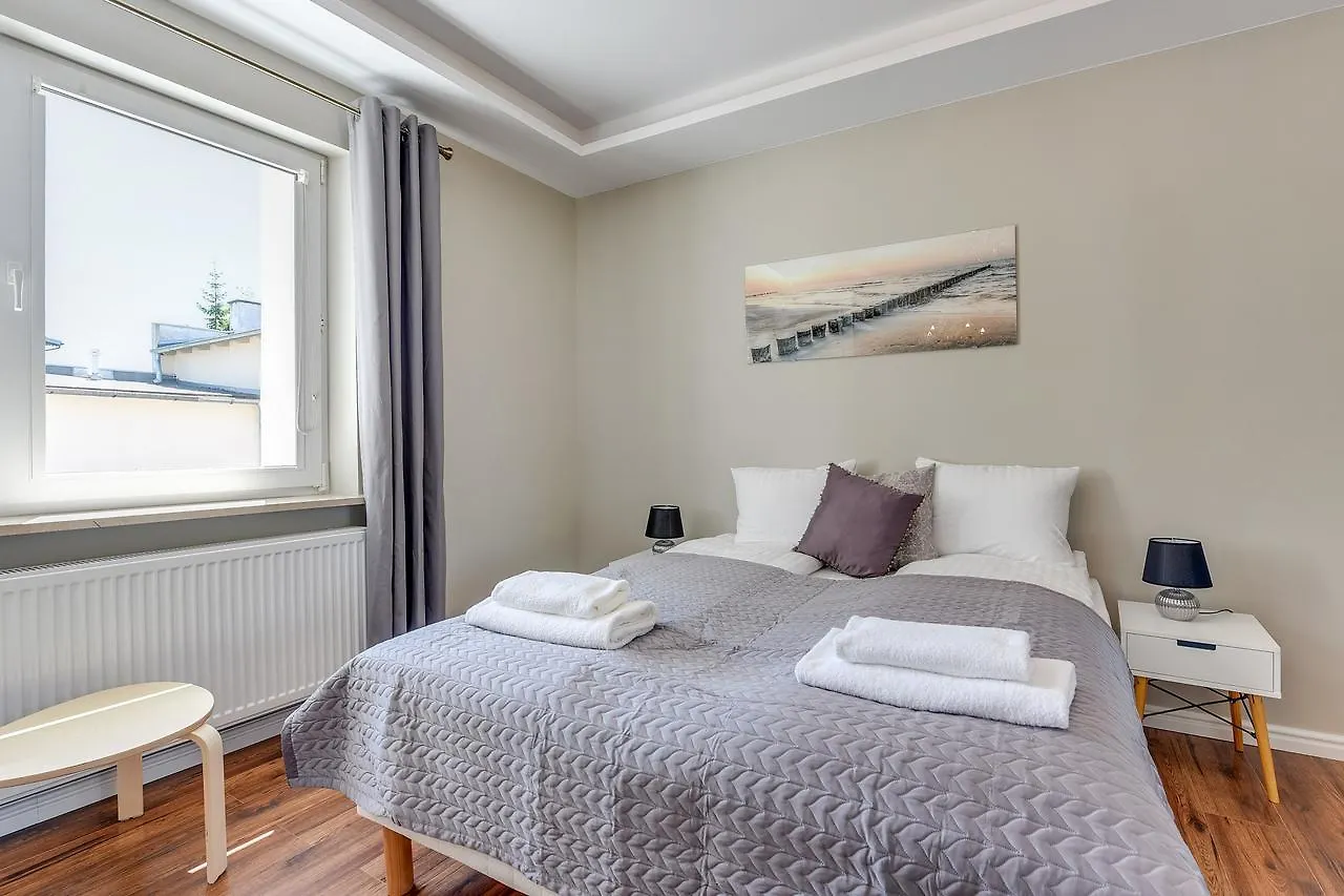 Lion Apartments - Costa Brava Studio Sopot